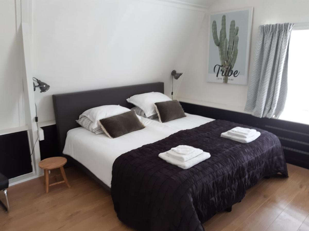 Bed & Breakfast Op De Enk Schalkhaar ภายนอก รูปภาพ